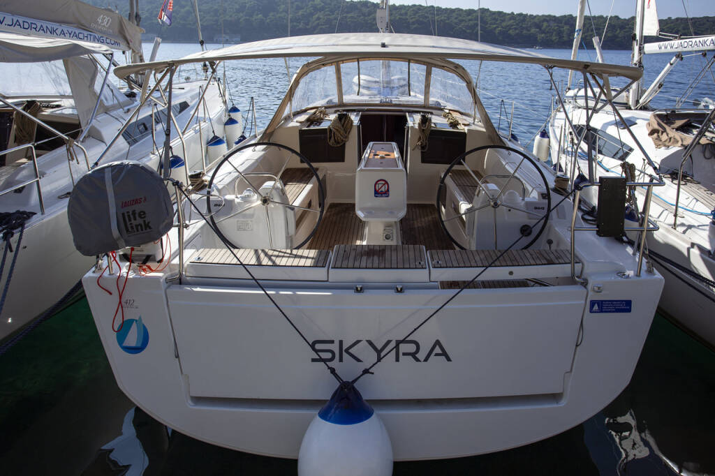 Dufour 412 GL Skyra