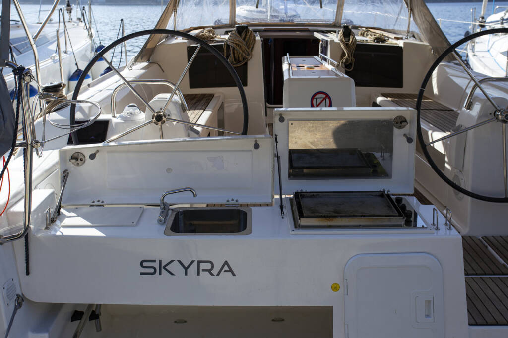 Dufour 412 GL Skyra