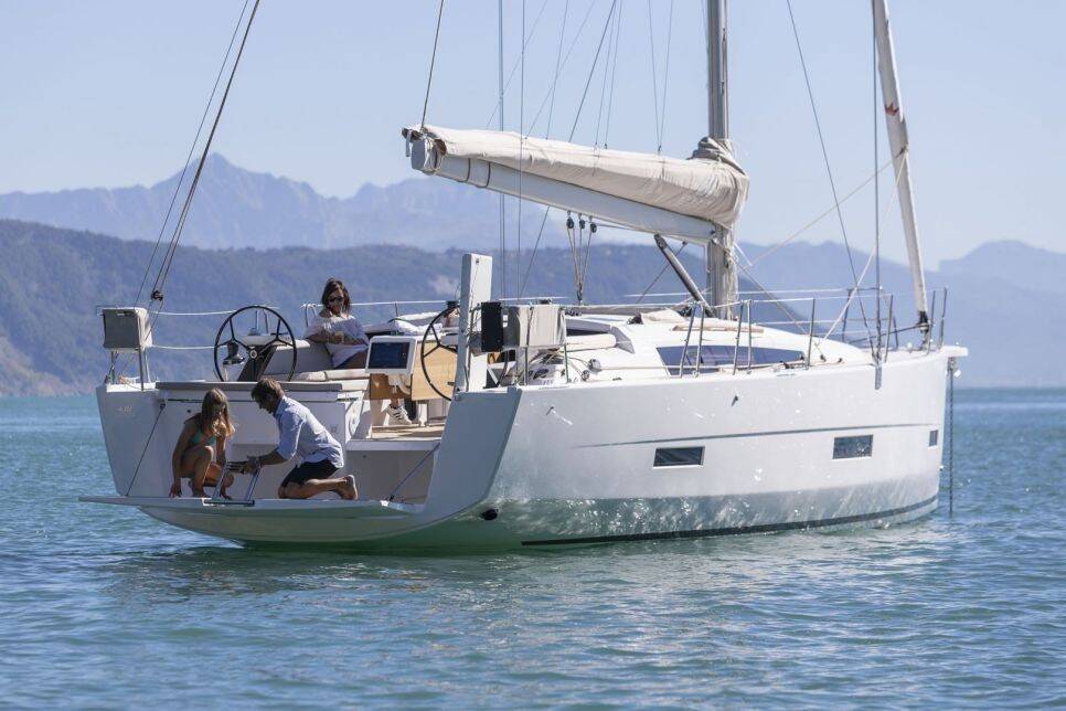 Dufour 430 GL HELVIRO