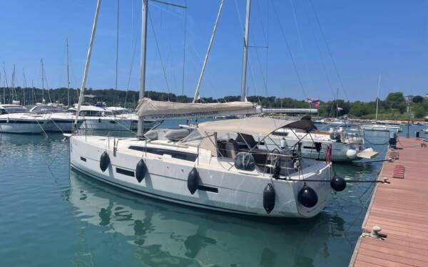 Dufour 430 GL Mojito Sunrise