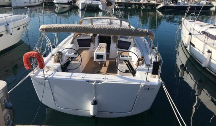 Dufour 430 GL Tahiri - bareboat