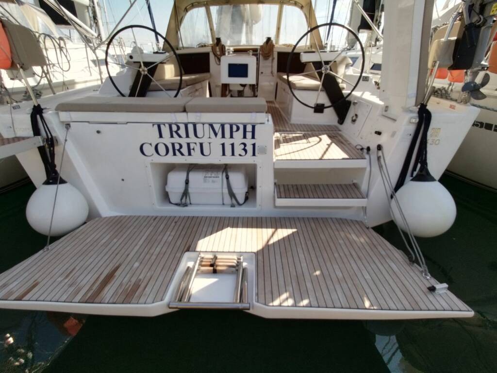 Dufour 430 Triumph