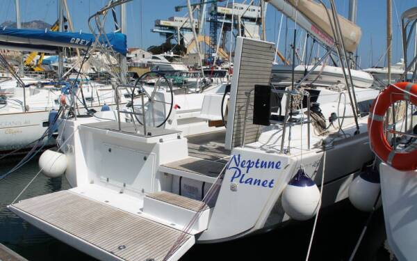 Dufour 460 GL Neptune Planet