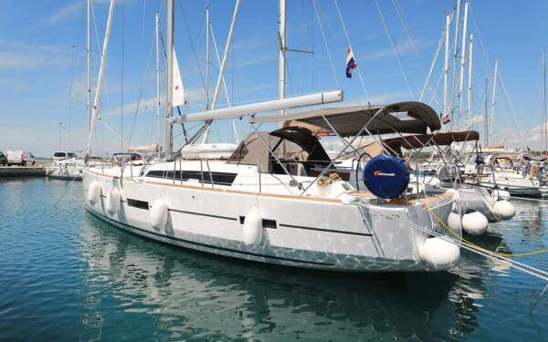 Dufour 460 GL SunnyLife