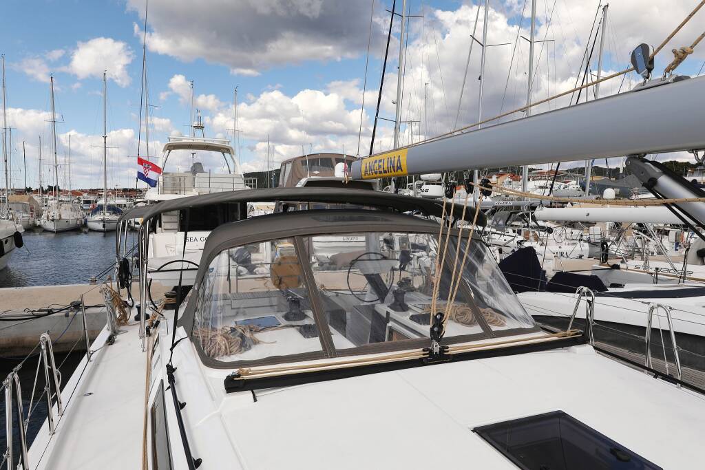 Dufour 470 Blue moon