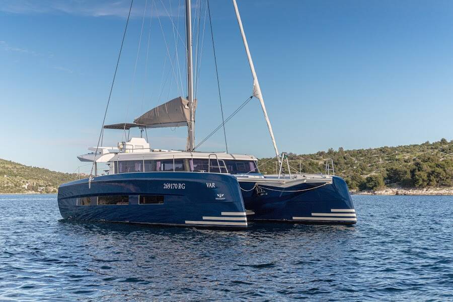 Dufour 48 Catamaran Uno