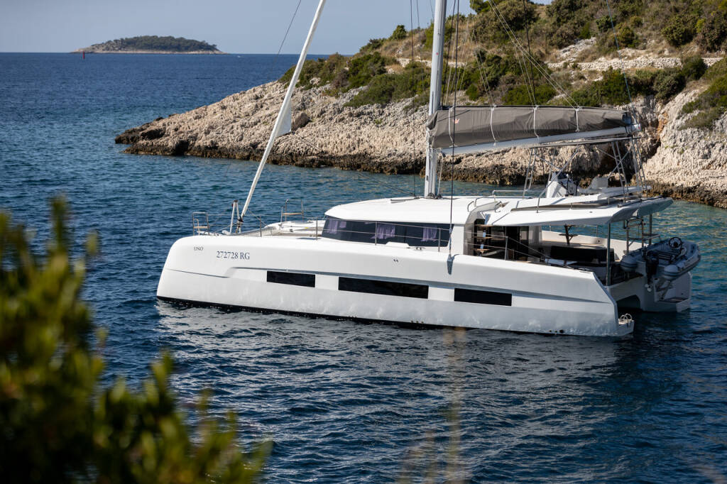 Dufour 48 Catamaran Bahia Serena