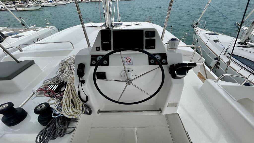 Dufour 48 Catamaran Mojito