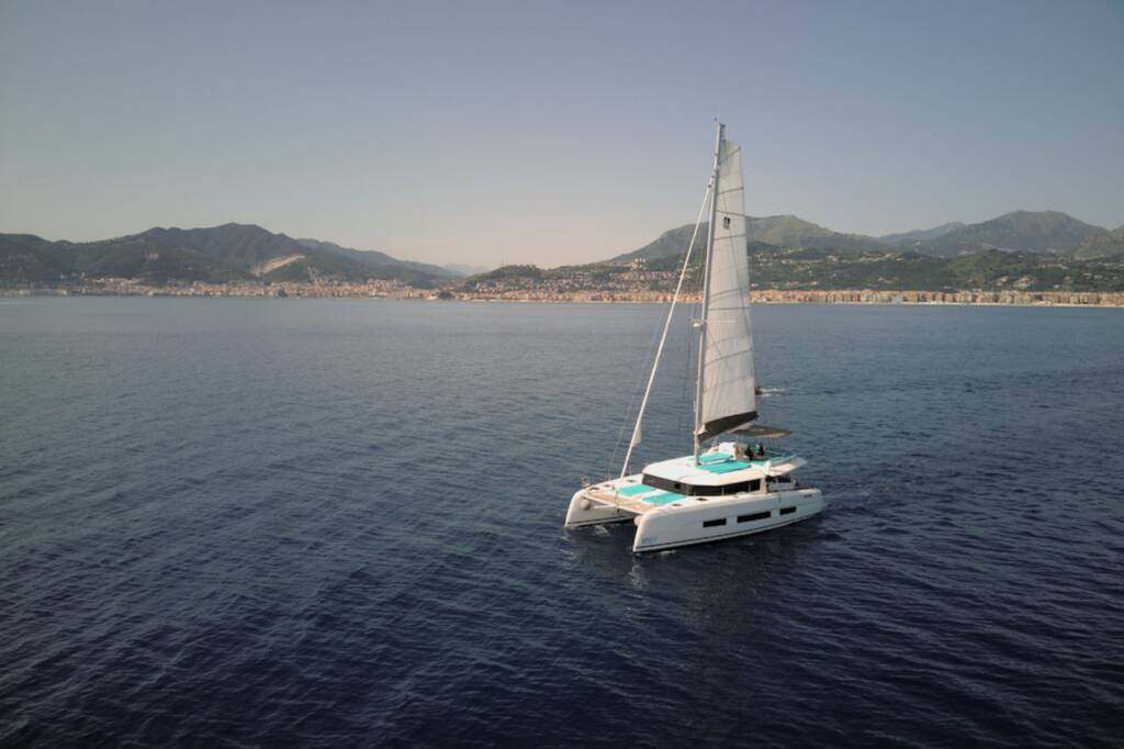 Dufour 48 Catamaran Futura