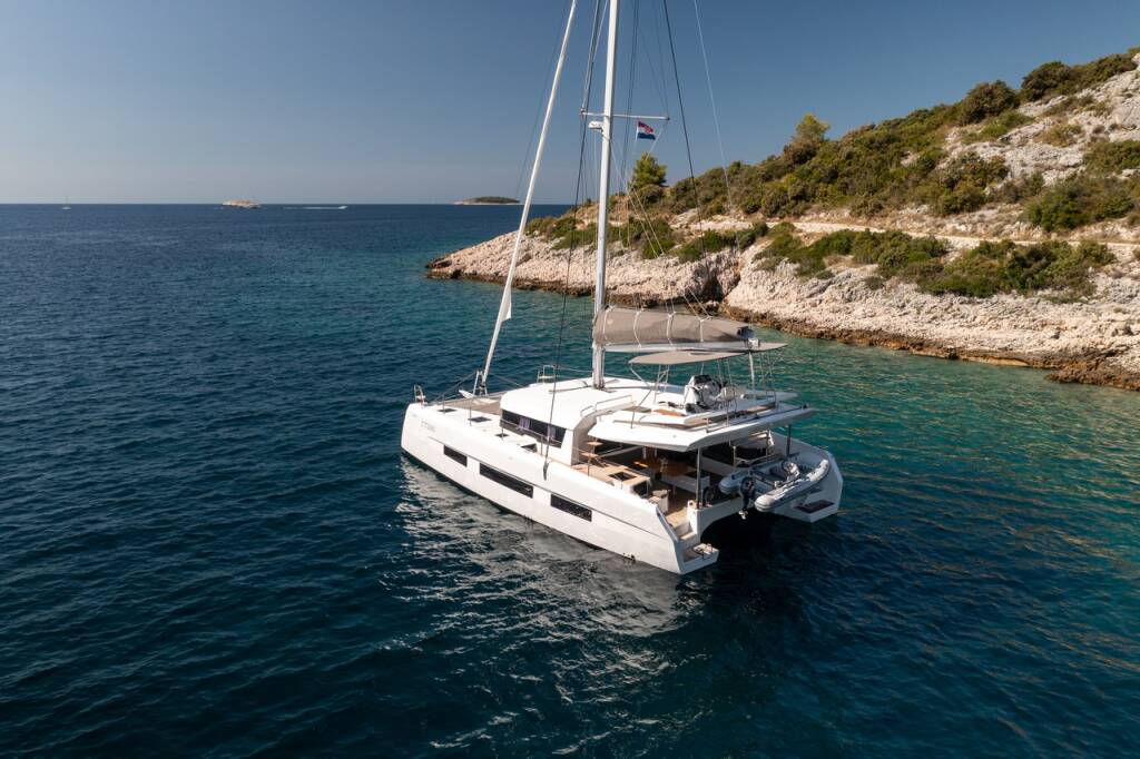 Dufour 48 Catamaran Cat