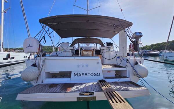 Dufour 520 GL Maestoso