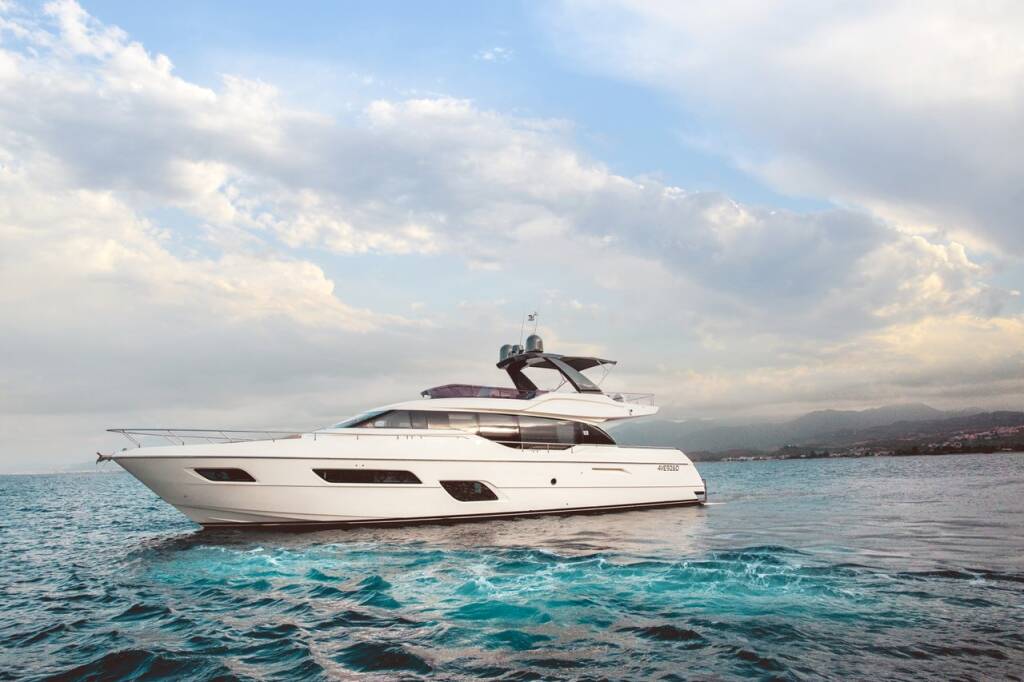 Ferretti 700 Sea Sons