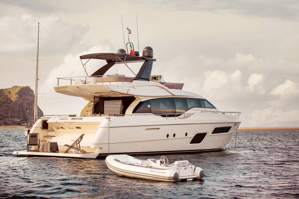 Ferretti 700 Sea Sons