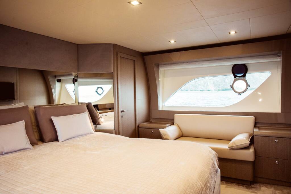 Ferretti 700 Sea Sons