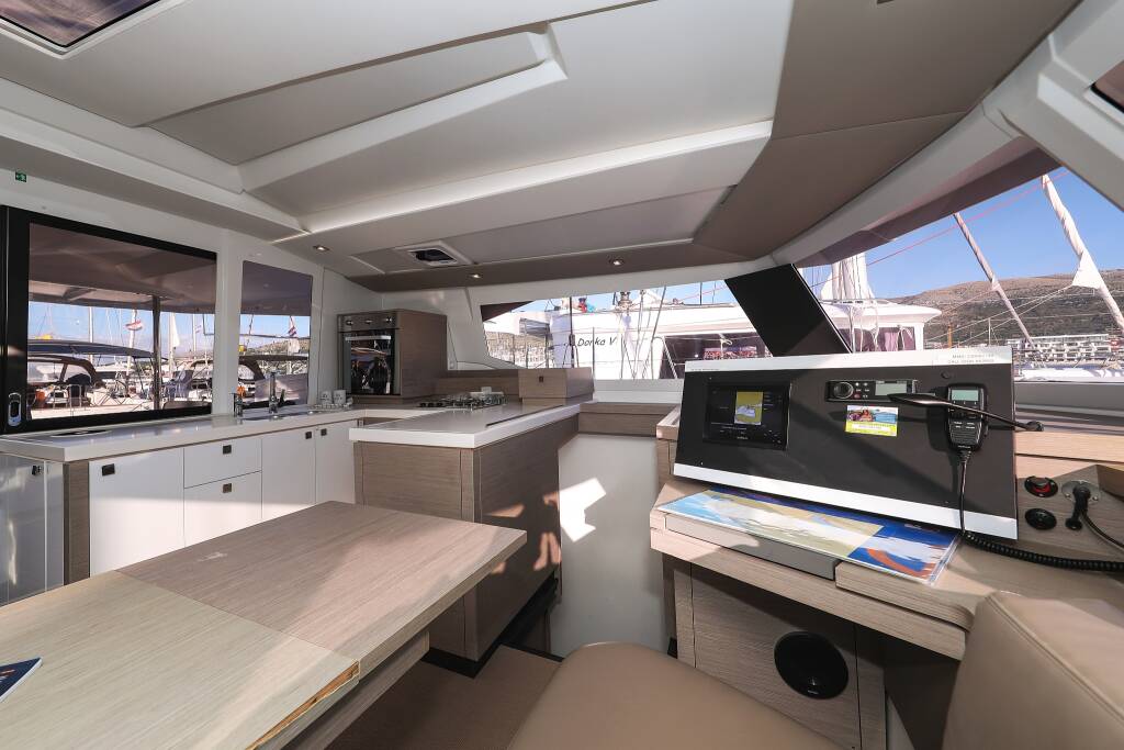 Fountaine Pajot Astrea 42 Quatuor Macho