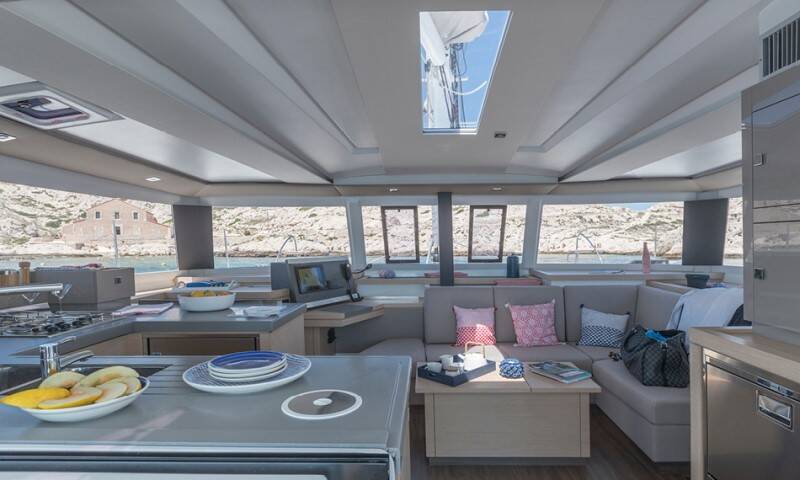 Fountaine Pajot Astrea 42 CHINOOK