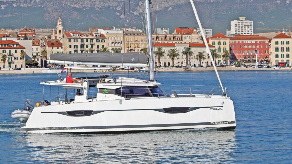 Fountaine Pajot Astrea 42 Mojo