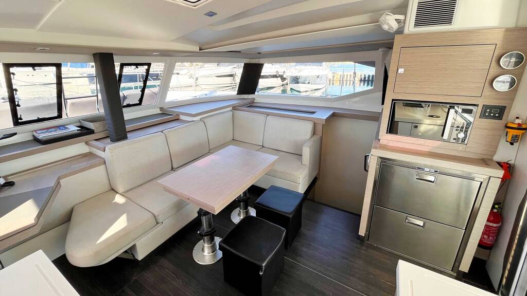 Fountaine Pajot Astrea 42 Mojo