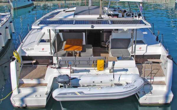 Fountaine Pajot Astrea 42 Mojo