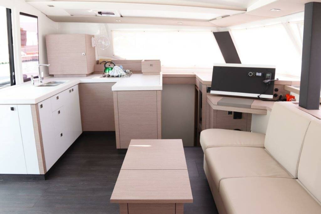 Fountaine Pajot Astrea 42 Time Thief