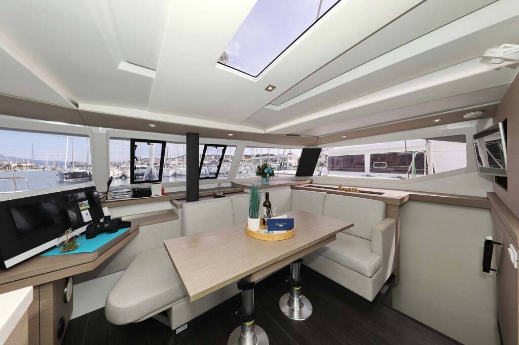 Fountaine Pajot Astrea 42 La Mula