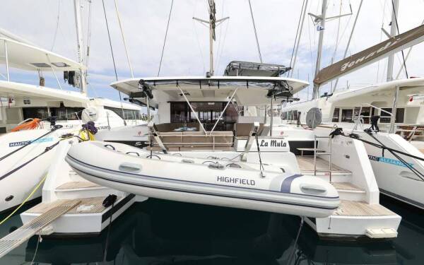 Fountaine Pajot Astrea 42 La Mula