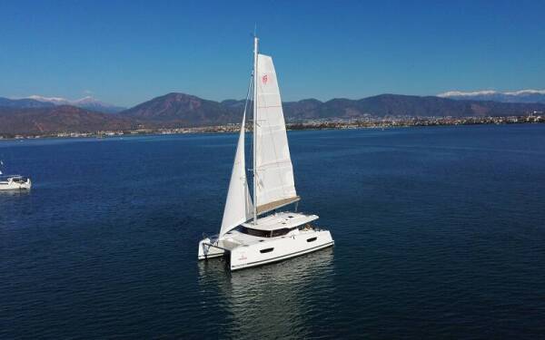 Fountaine Pajot Astrea 42 Gloria