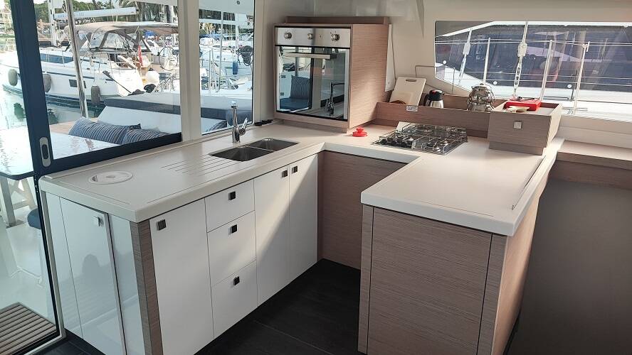 Fountaine Pajot Astrea 42 Gloria