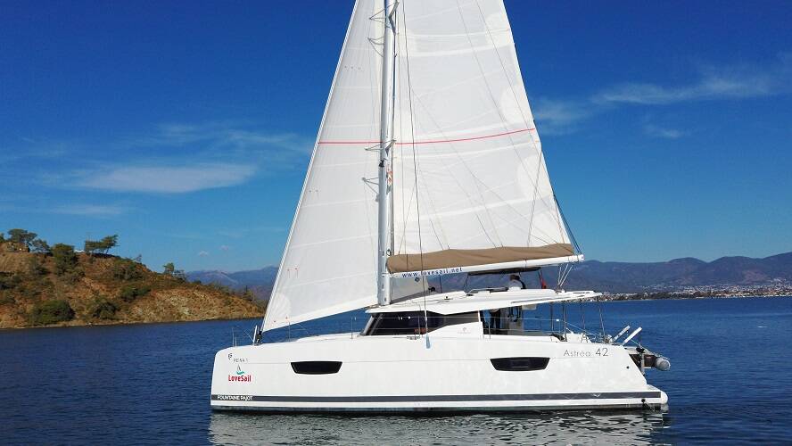 Fountaine Pajot Astrea 42 Reina