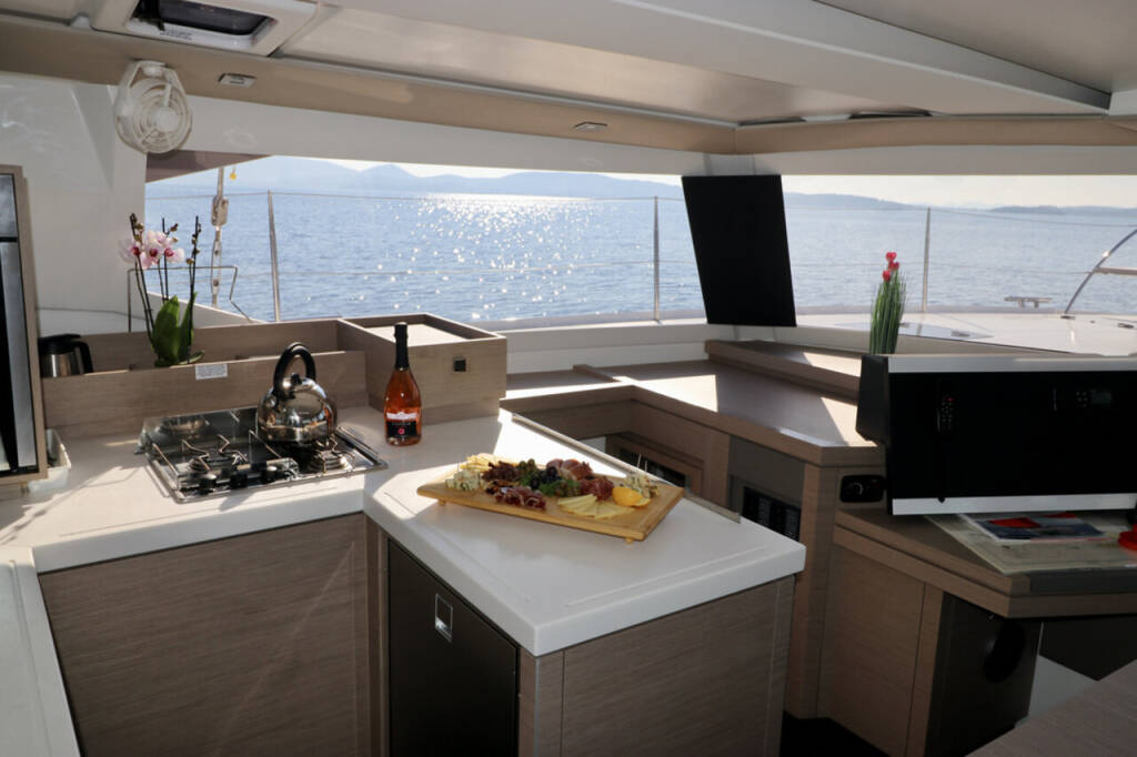 Fountaine Pajot Astrea 42 Mouse