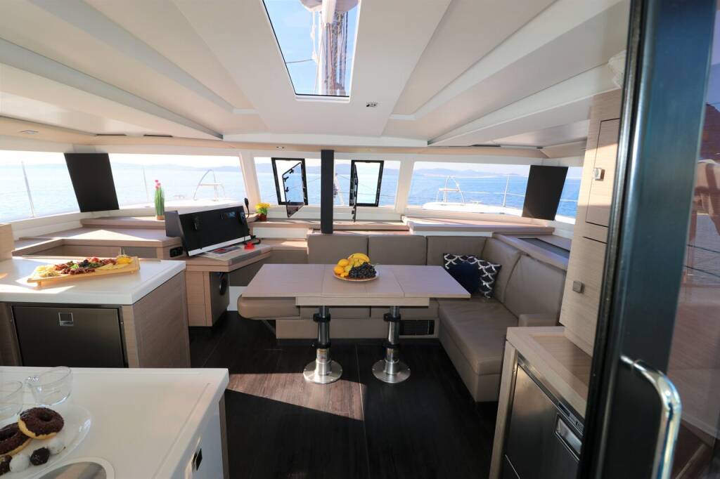 Fountaine Pajot Astrea 42 Mouse