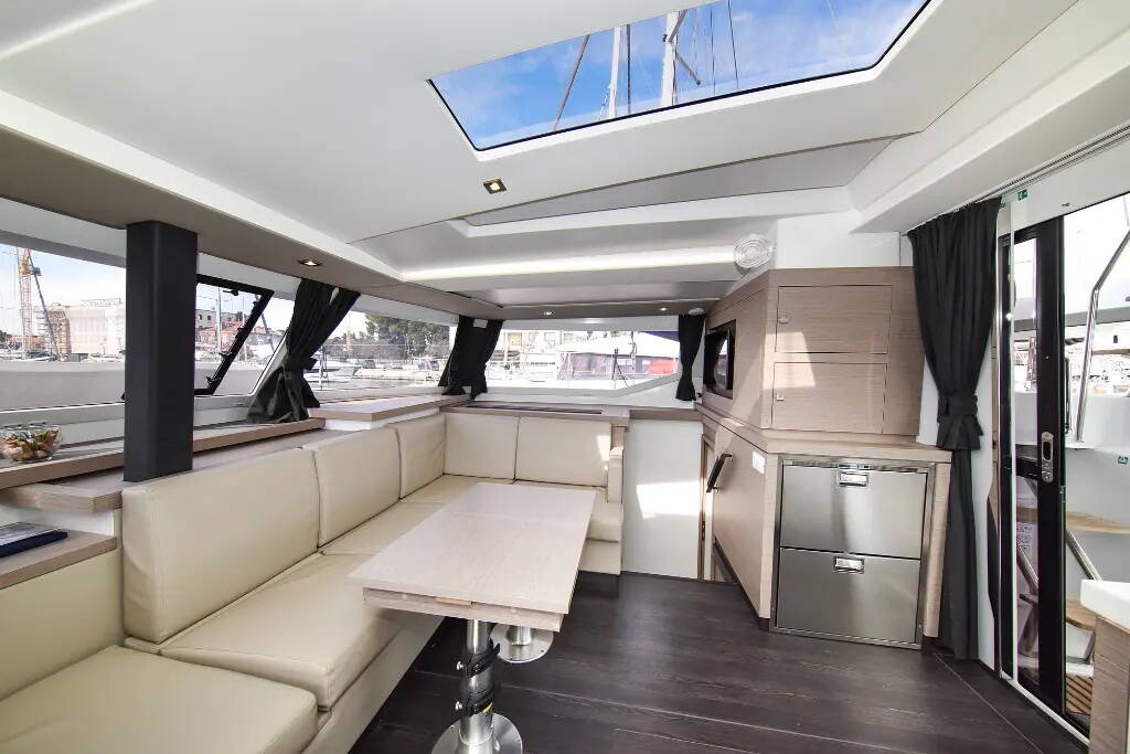 Fountaine Pajot Astrea 42 PRESTIGE