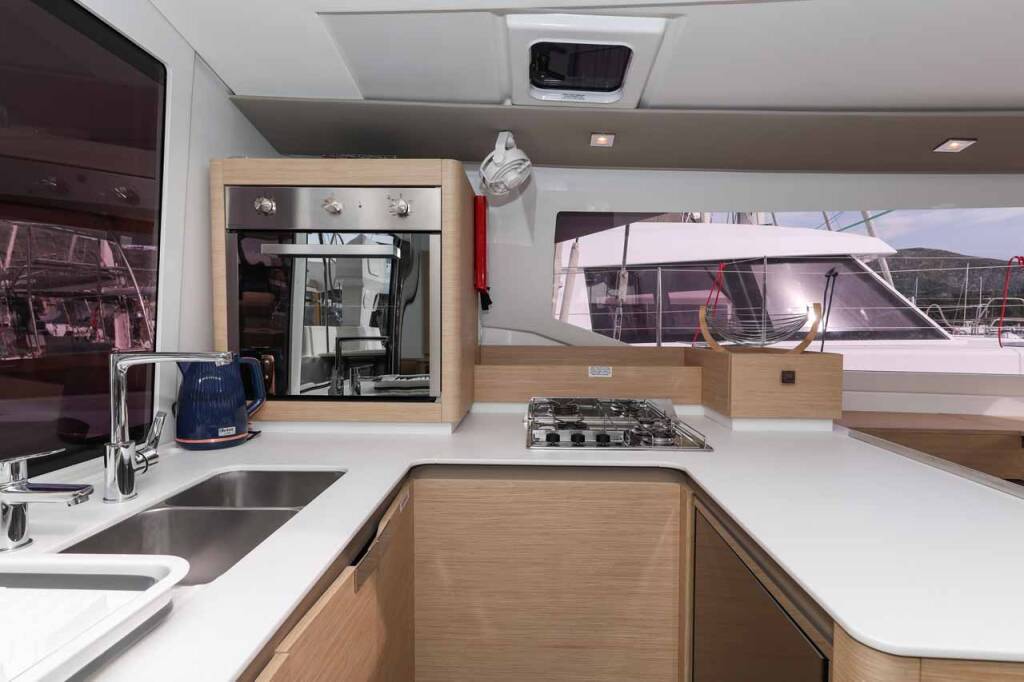 Fountaine Pajot Astrea 42 Alchiba