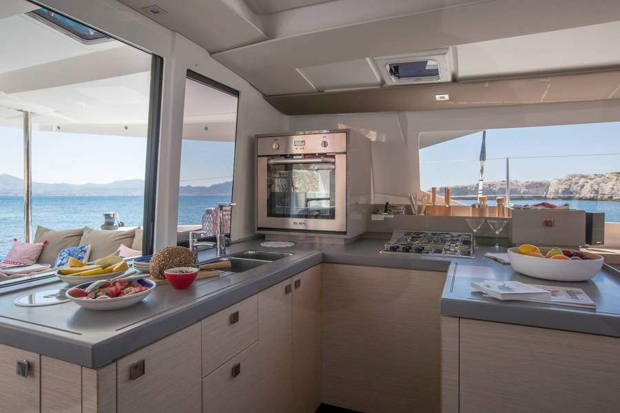 Fountaine Pajot Astrea 42 Sirius 1