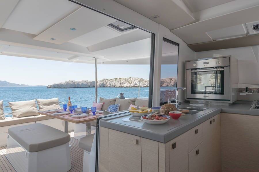 Fountaine Pajot Astrea 42 Sirius 1