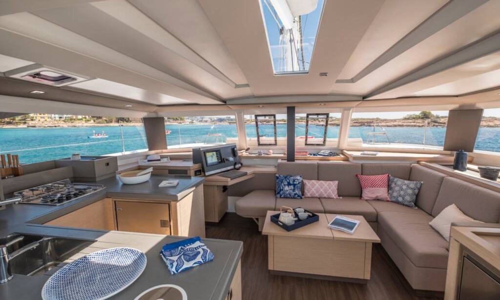 Fountaine Pajot Astrea 42 Sirius 1