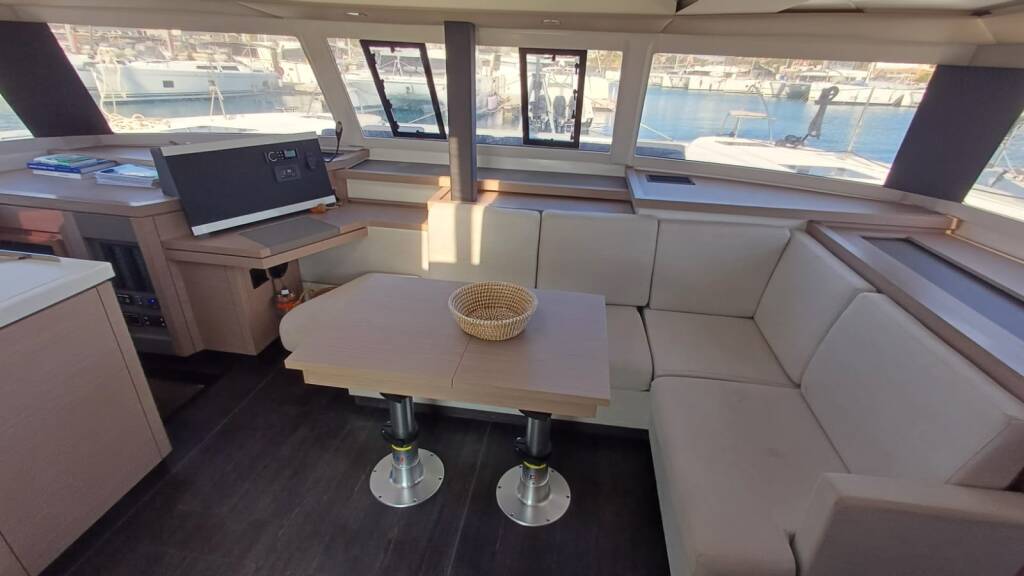 Fountaine Pajot Astrea 42 Cicada