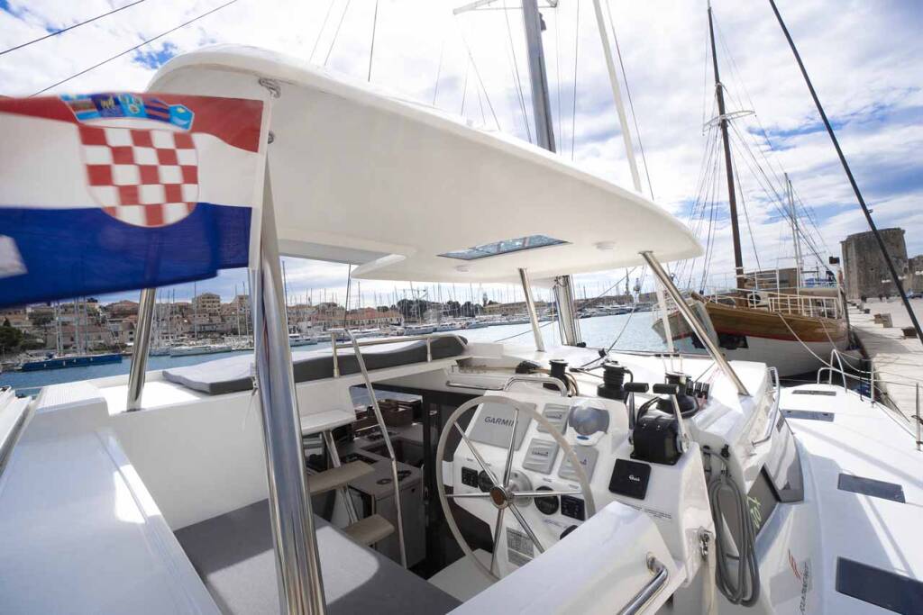 Fountaine Pajot Astrea 42 Mojo