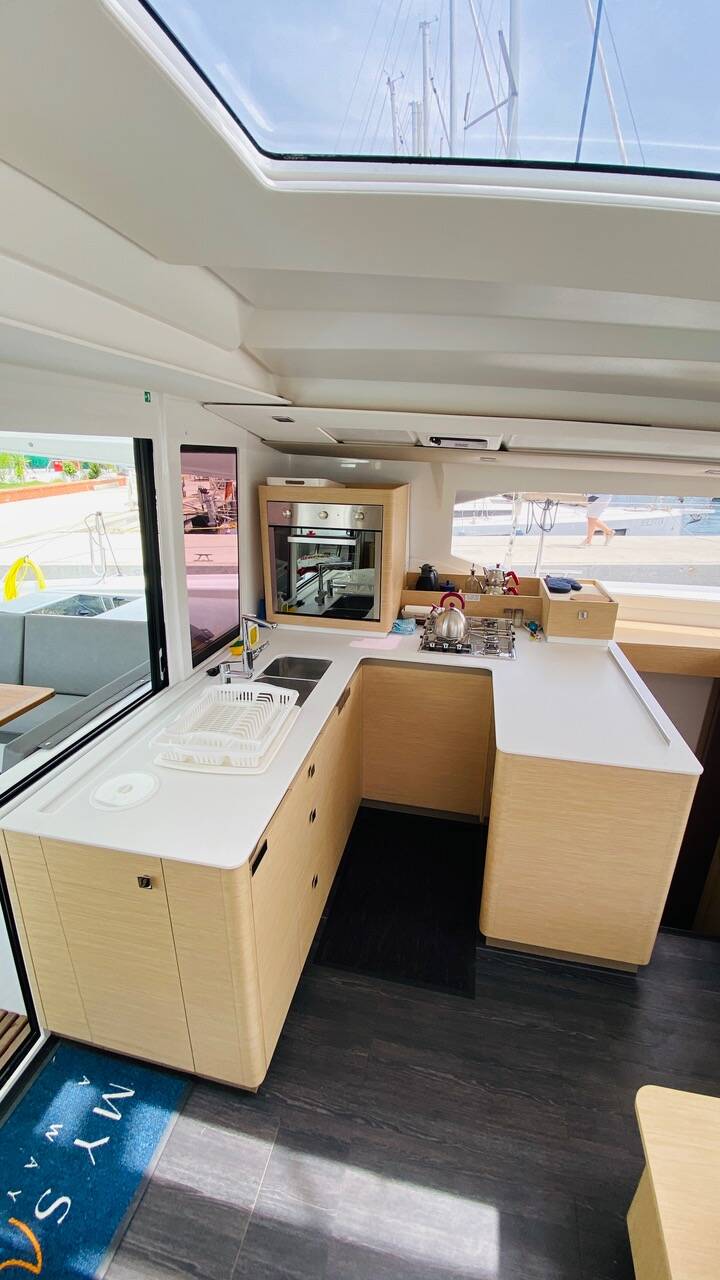 Fountaine Pajot Astrea 42 Capella 1