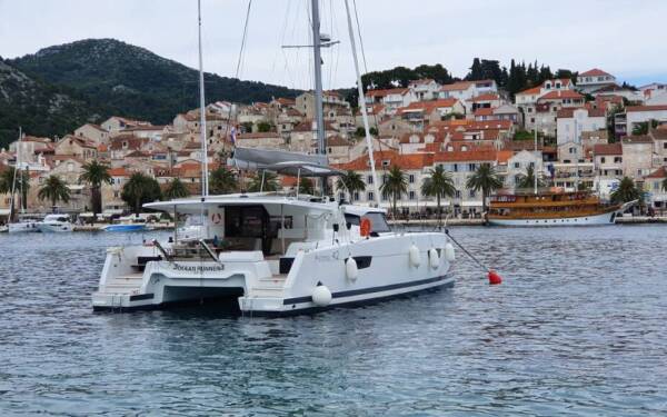 Fountaine Pajot Astrea 42 Ocean Runner