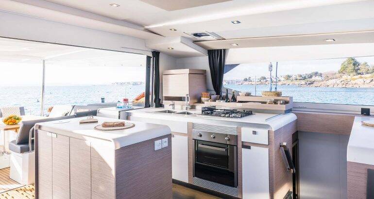 Fountaine Pajot Aura 51 SMART ELECTRIC TIKI