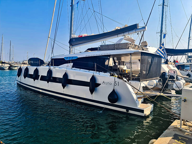 Fountaine Pajot Aura 51 Breezer