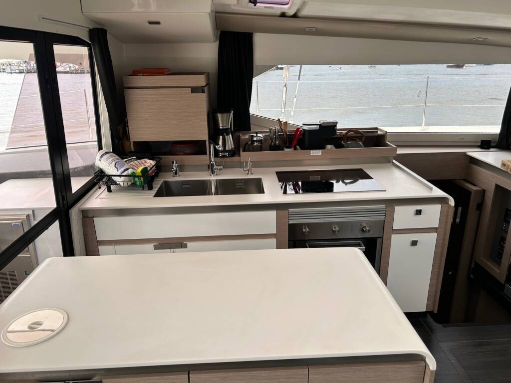 Fountaine Pajot Aura 51 DarLaJ