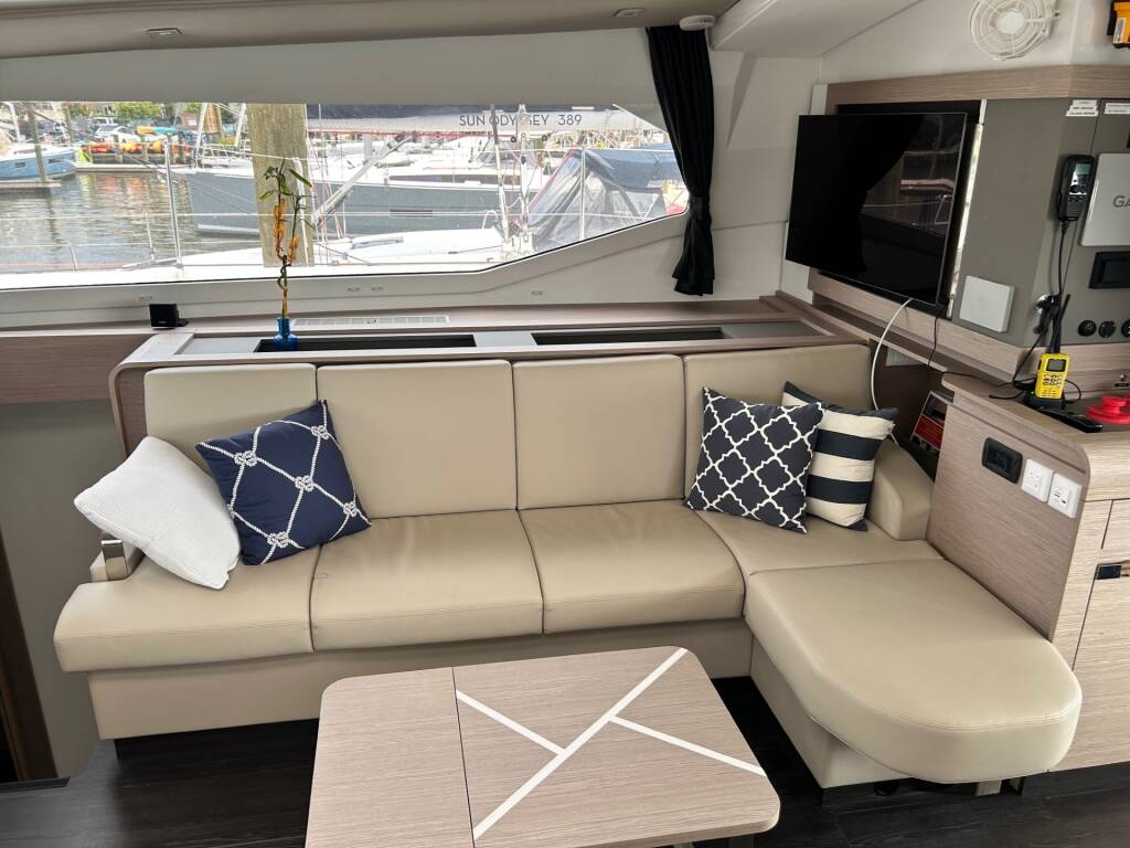 Fountaine Pajot Aura 51 DarLaJ