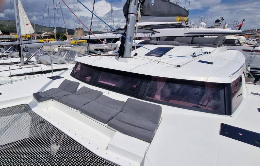 Fountaine Pajot Elba 45 Sun Office