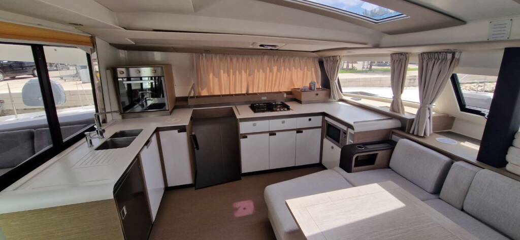 Fountaine Pajot Elba 45 Sun Office