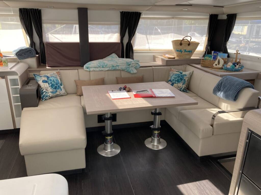 Fountaine Pajot Elba 45 Family Therapy