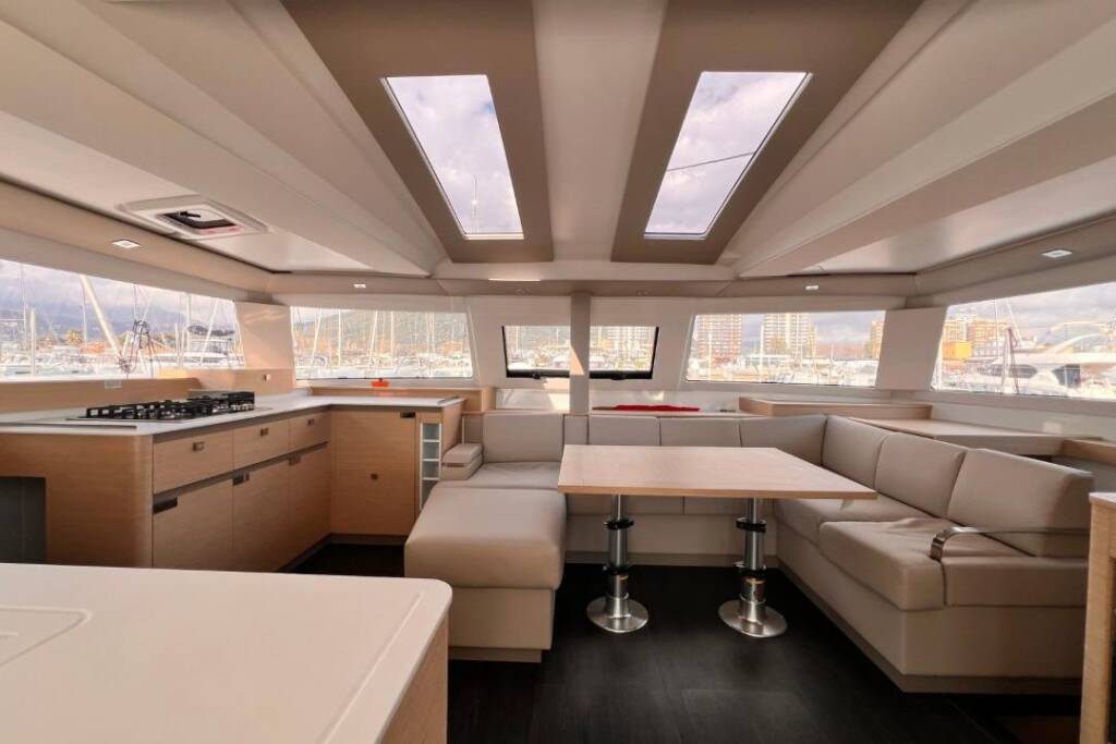 Fountaine Pajot Elba 45 Nami