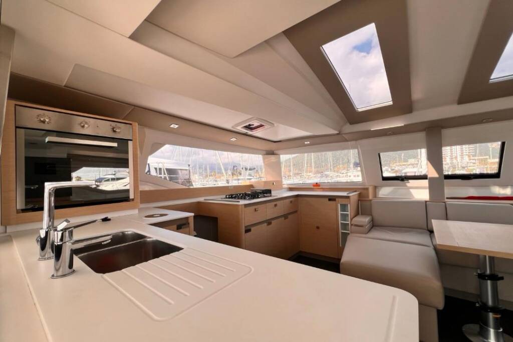 Fountaine Pajot Elba 45 Nami