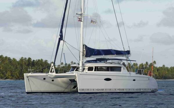 Fountaine Pajot Eleuthera 60 MATA FENUA 